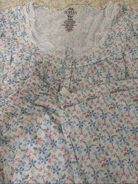 Sophia Women's Floral Lace-Trim Pajama Set in White/Blue/Pink